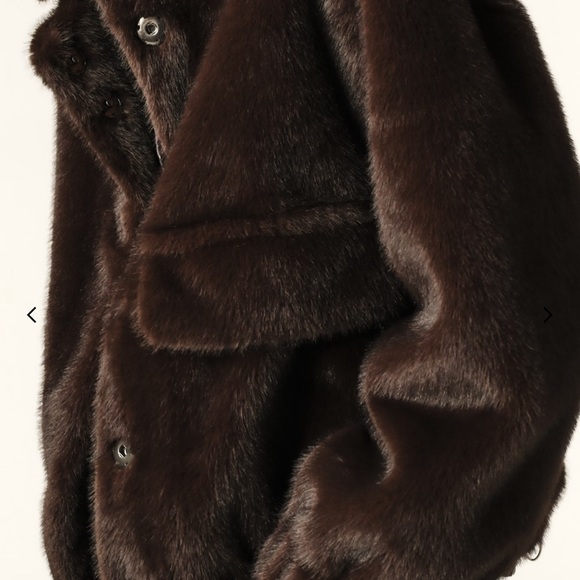 BA$H Brown Faux Fur Jacket. - Picture 2 of 4